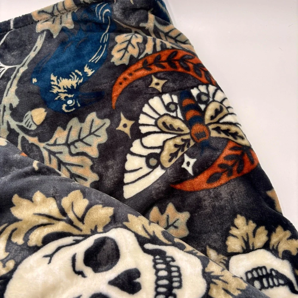 Black Cat Bedding Company Gothic Plush Oversized Throw Skulls Ravens Halloween